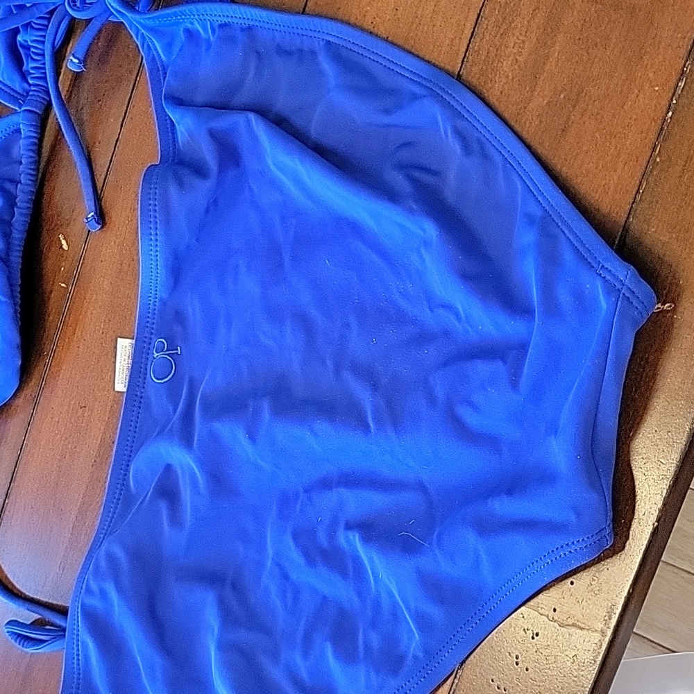 OP 🐳 BIKINI - Picture 4 of 6